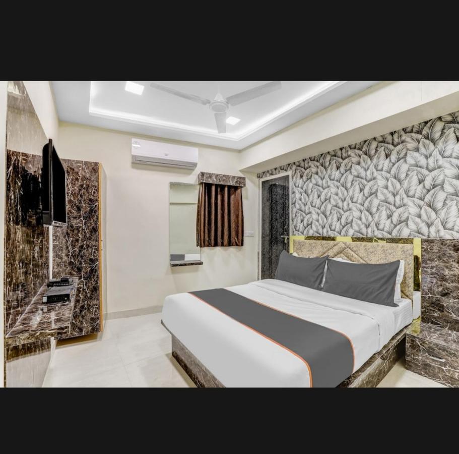 Hotel Bhavya Residency Ahmedabad Esterno foto