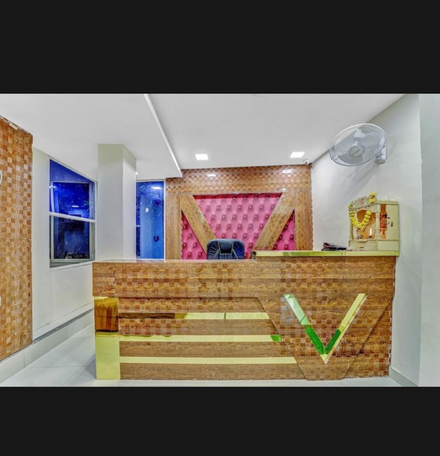 Hotel Bhavya Residency Ahmedabad Esterno foto
